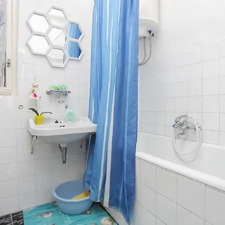 Appartement Apartments Neven - 30M From Sea