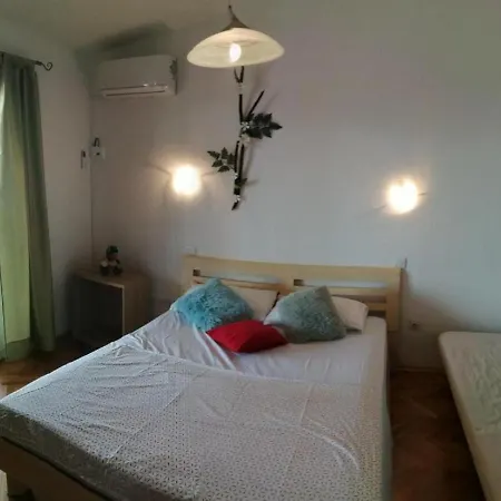 Appartement Apartments Neven - 30M From Sea