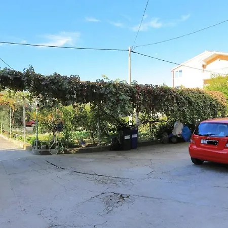 Apartments Neven - 30M From Sea Appartement Krilo