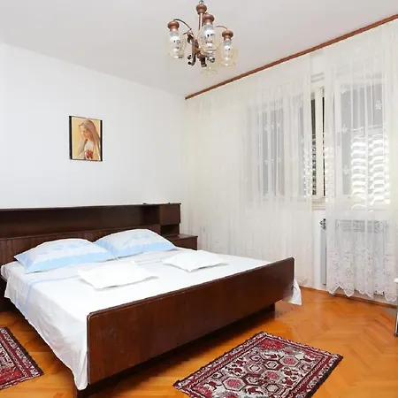 Apartments Neven - 30M From Sea *