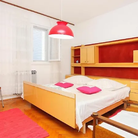 Apartments Neven - 30M From Sea Krilo