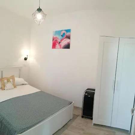 Apartments Neven - 30M From Sea Krilo