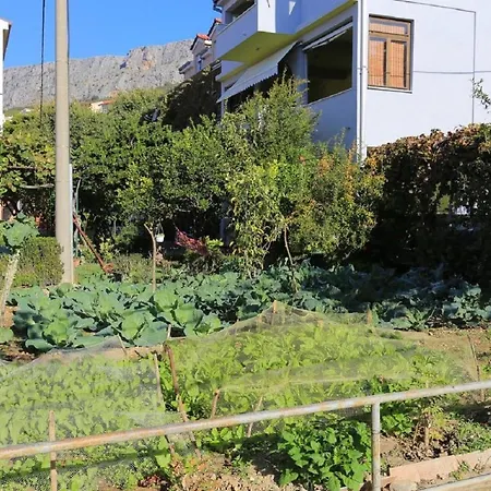 Apartments Neven - 30M From Sea Appartement